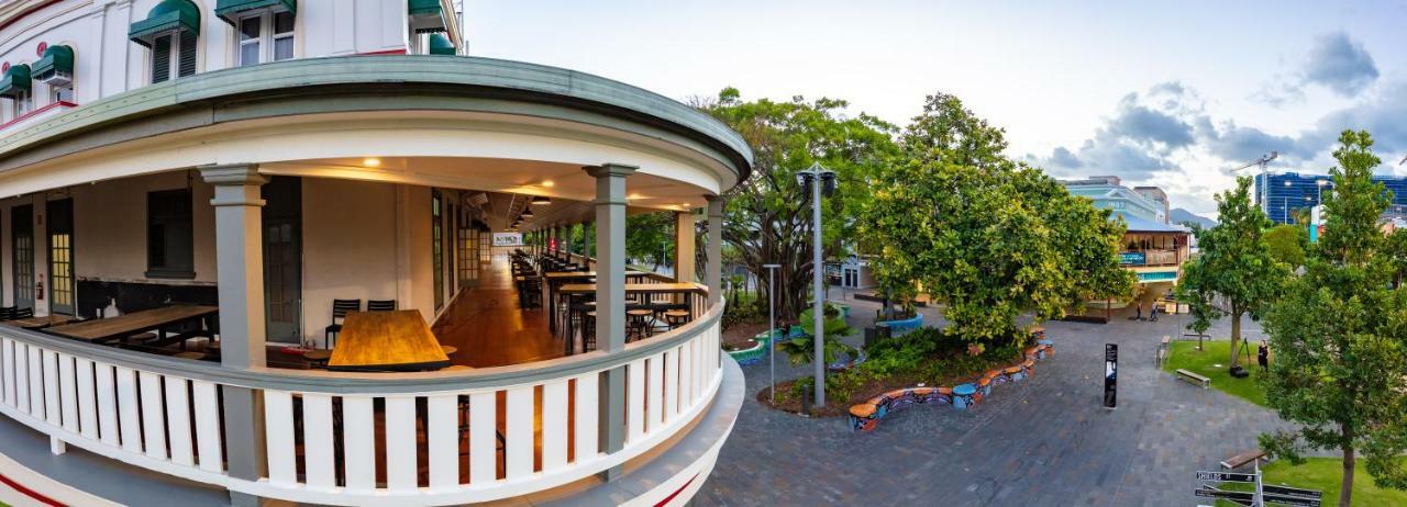 Hides Hotel Cairns Eksteriør bilde
